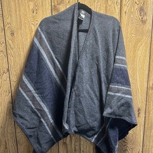 FRYE one size poncho wool